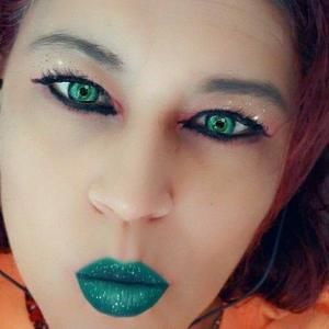 Meet your Posher, Ely